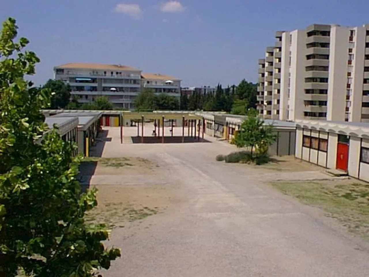 Montpellier : une principale de collège blessée par une élève, un surveillant frappé dans un foyer