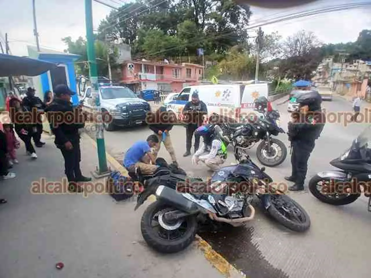 Atropellaron a policía estatal a bordo de moto, en avenida Ébano de Xalapa