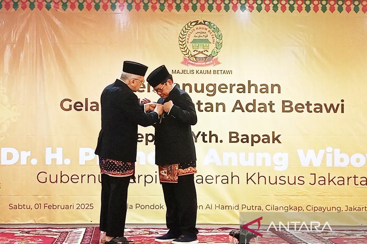 Pramono Anung janjikan rombak gapura, mewajibkan ornamen Betawi