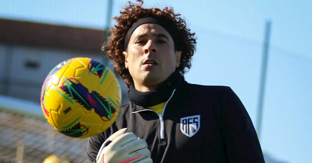 ¡Transferencia FALLIDA! Se cae traspaso de Guillermo Ochoa al futbol griego