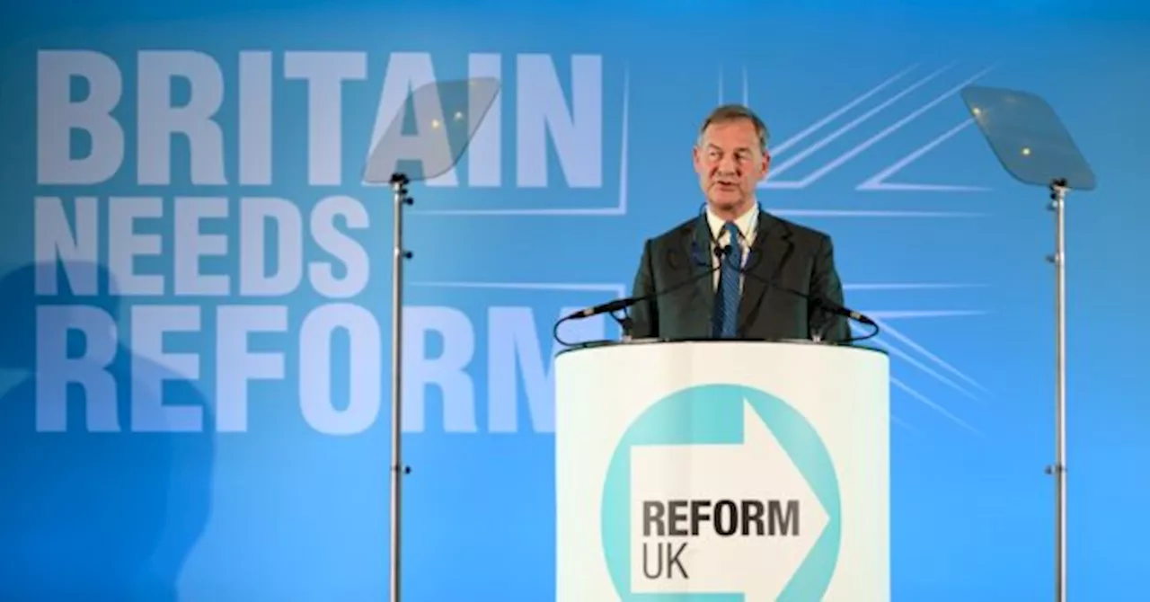 Reform UK Leader Draws Inspiration From Trump's Success, Vows to 'Carpet Bomb' Public Sector Waste