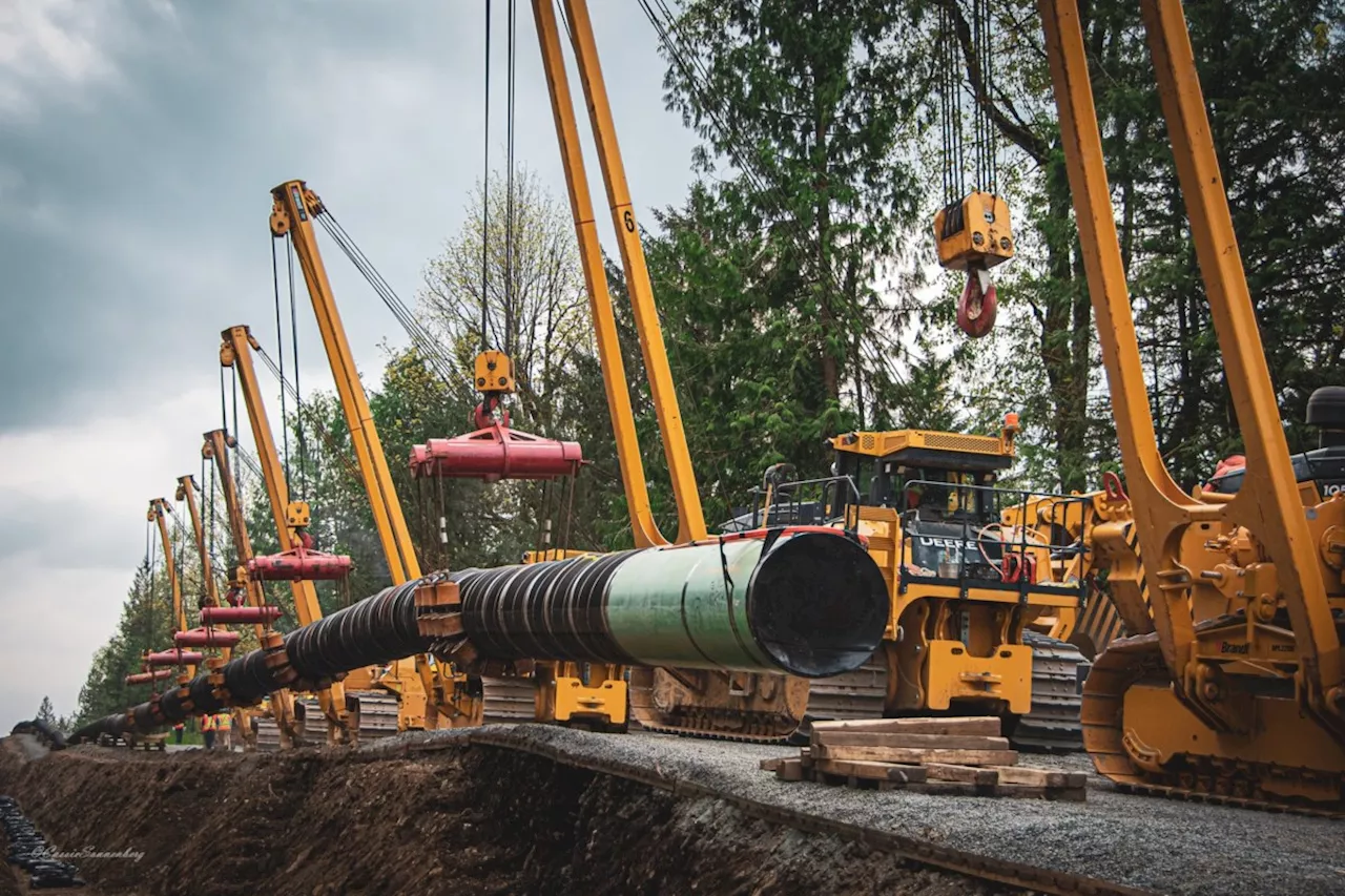 Canada Approves $20 Billion Loan for Trans Mountain Pipeline Expansion