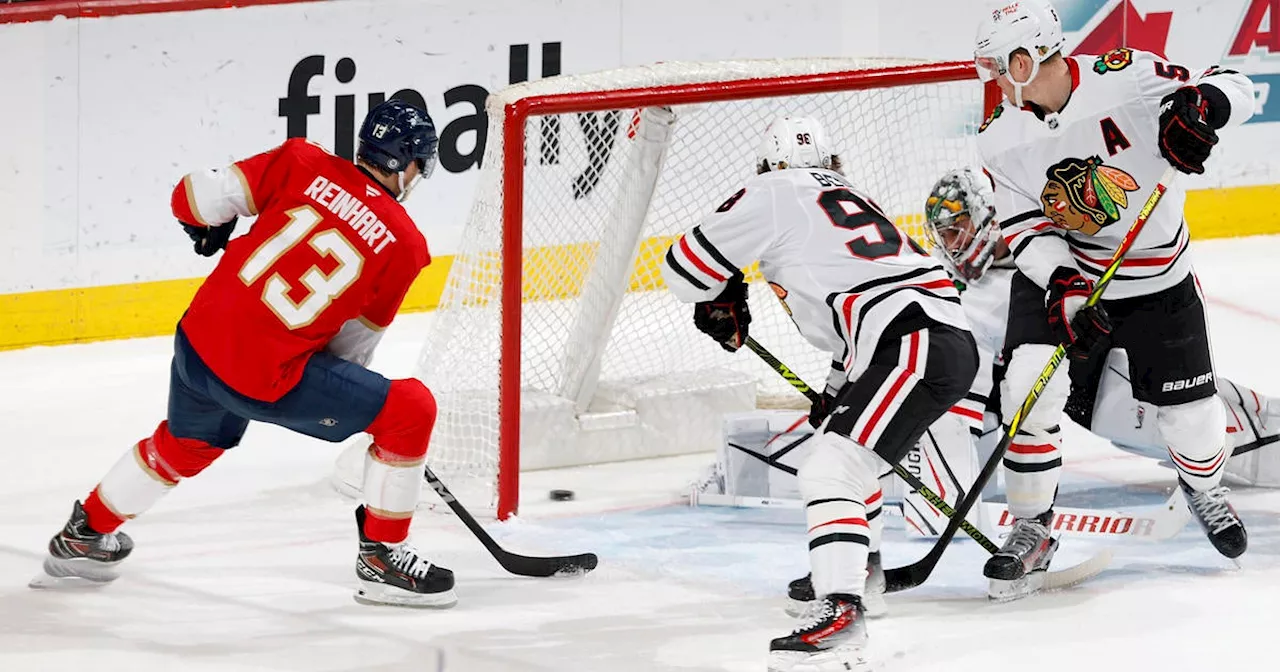 Panthers rout Blackhawks 5-1, Maurice reaches 900th coaching win