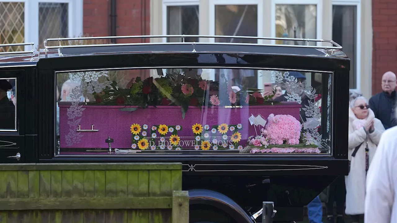 Linda Nolan Laid to Rest in Glittering Pink Coffin as Loved Ones Gather to Say Goodbye