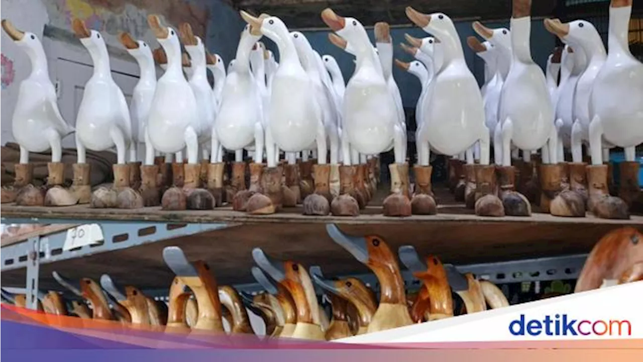 Limbah Bambu 'Disulap' Jadi Patung Bebek Tembus Pasar Jerman, Ini Kisahnya