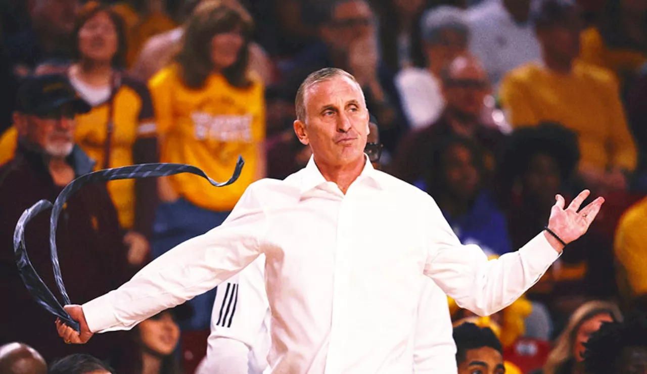 Bobby Hurley waves Arizona State players off court after loss to Arizona