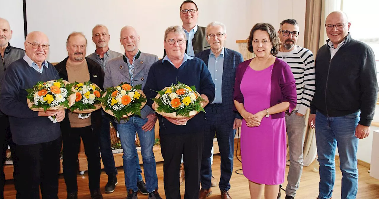 Josef Sehofer verabschiedet sich nach 50 Jahren aus der Vorstandschaft des Kreisverbandes für Gartenbau und Landespflege Landshut