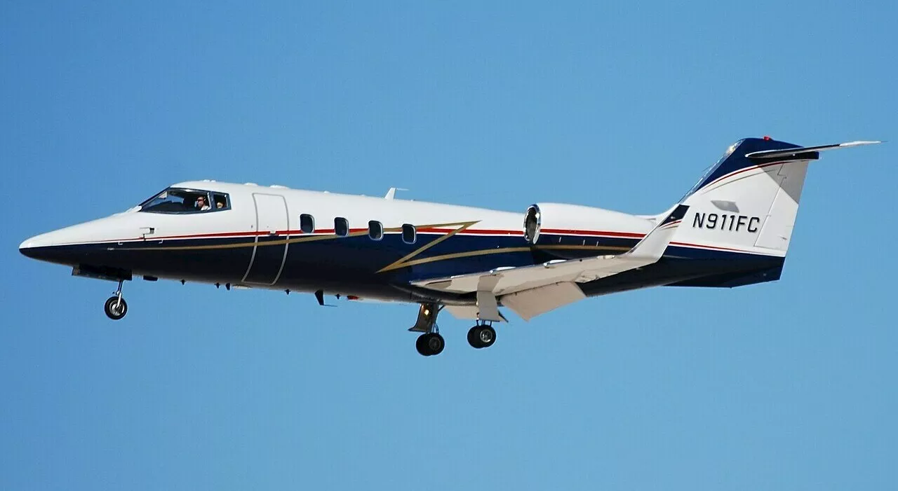 Learjet 55, l'aereo bimotore precipitato a Philadelphia: i cinque gravi incidenti degli ultimi 25 anni