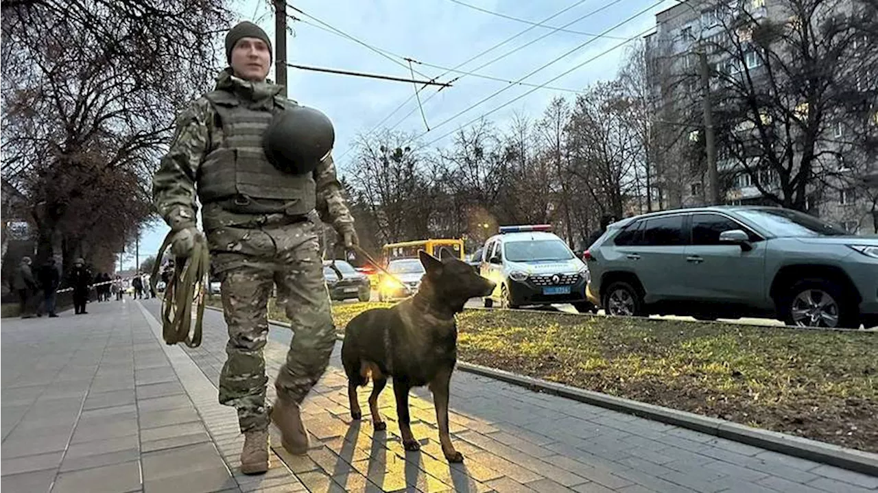 Один человек погиб при взрыве у здания ТЦК в украинском Ровно