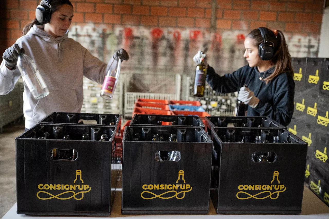 Laver les bouteilles et les réutiliser plutôt que les casser pour les recycler