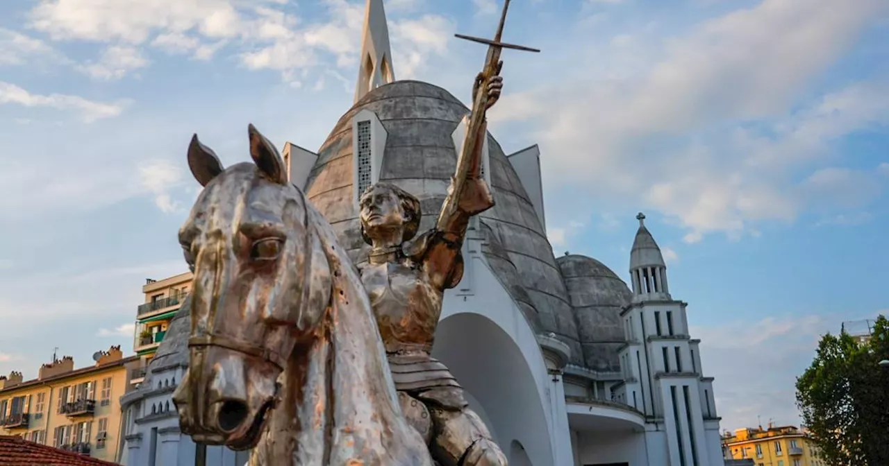 À Nice, deux manifestations de la droite identitaire organisées contre le démontage de la statue de Jeanne d’Arc