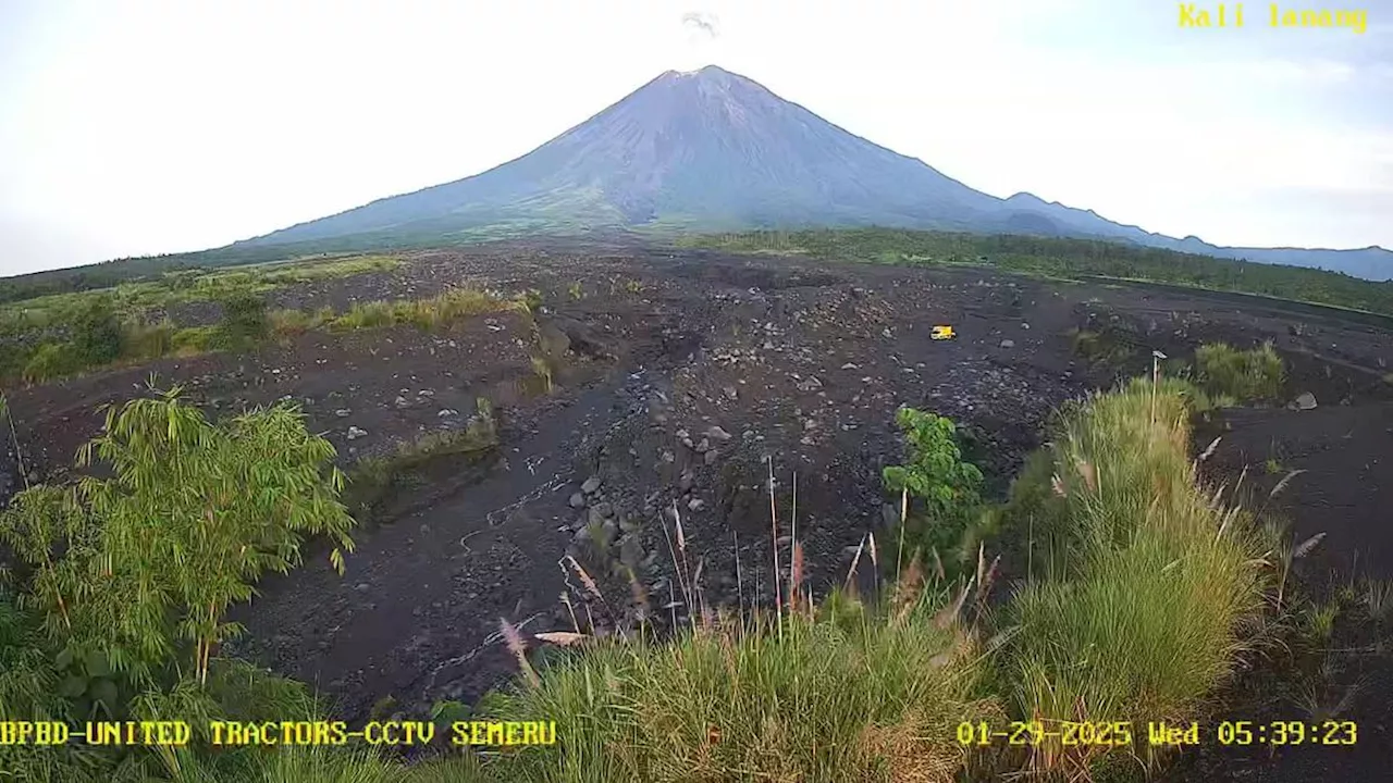 Pemerintah Lumajang Tambah Alat Pemantau Gunung Semeru untuk Tingkatkan Kesiapsiagaan Bencana