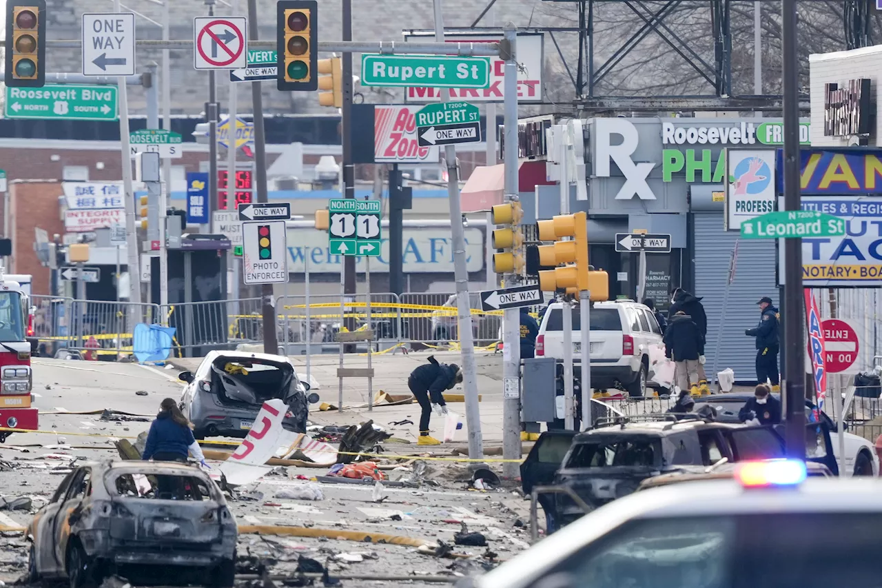 Air Ambulance Crash in Philadelphia Kills Seven, Injures 19