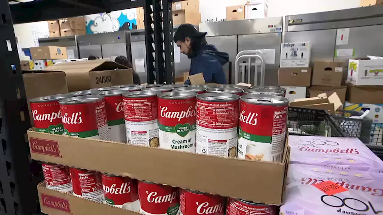 Some Chicago food pantry clients stop seeking services amid deportation fears