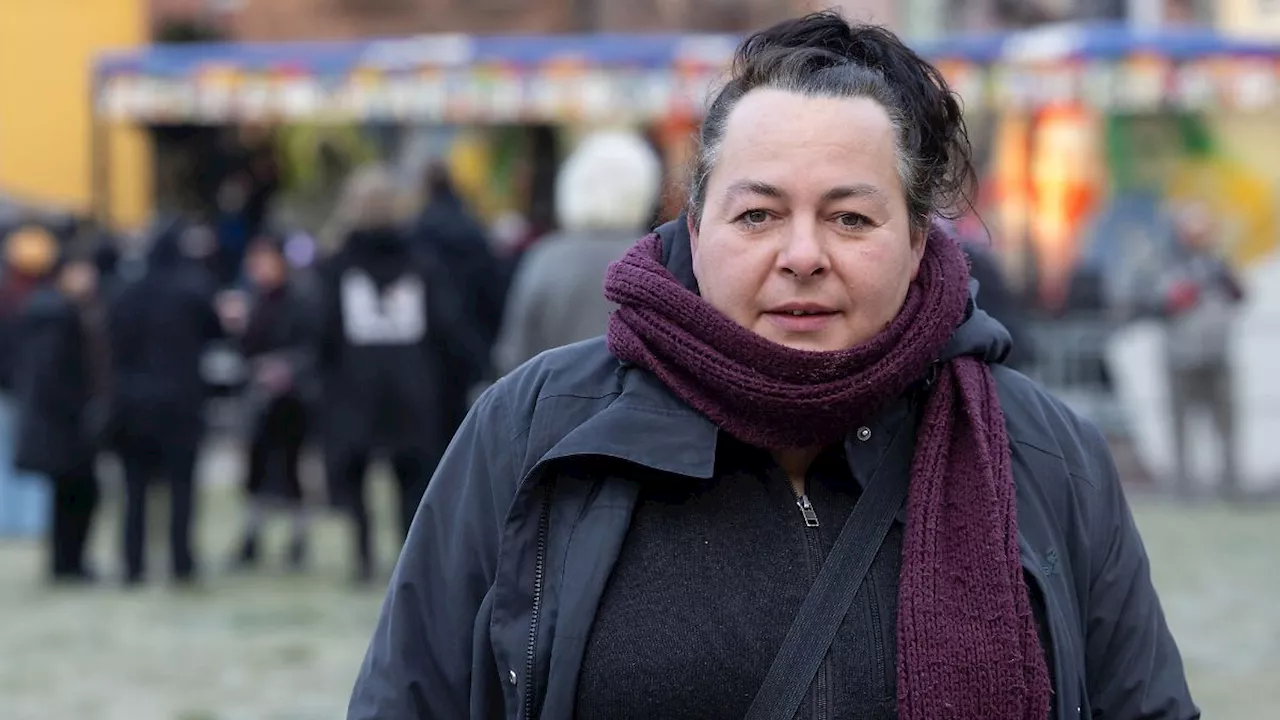 Apolda: Proteste gegen AfD-Bundeskongress in Stadthalle