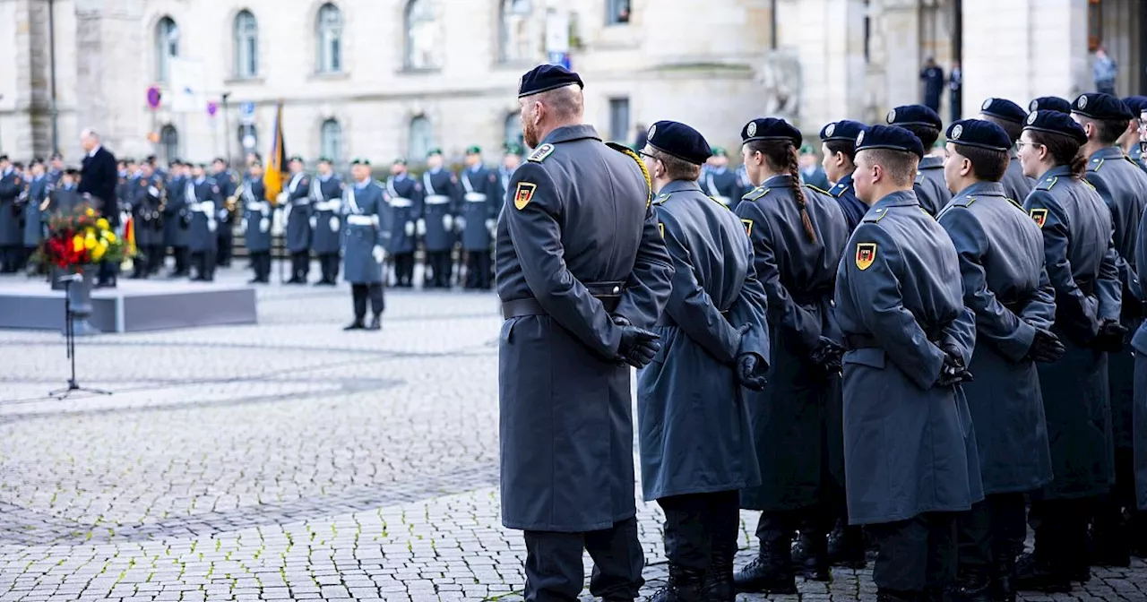 Bundeswehr: trotz mehr Einstellungen Soldatenzahl leicht gesunken