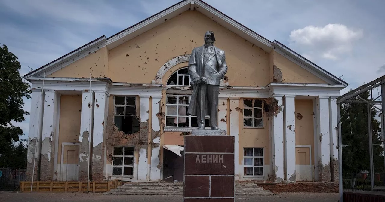 Dutzender Menschen verschüttet bei Angriff auf Internat in russischem Gebiet Kursk