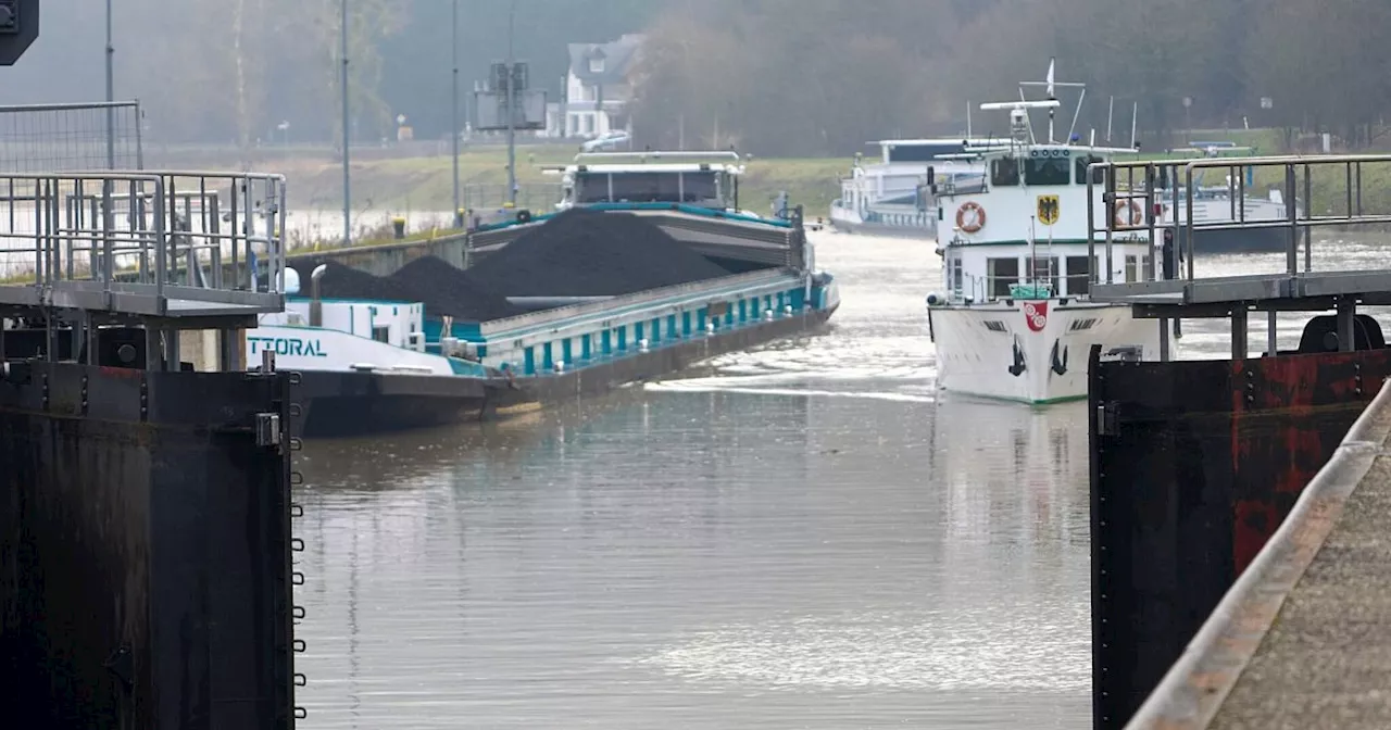 Moselschleuse acht Wochen nach Unfall wieder in Betrieb