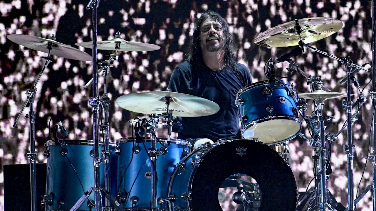 Dave Grohl feiert seinen ersten Bühnenauftritt nach Affäre