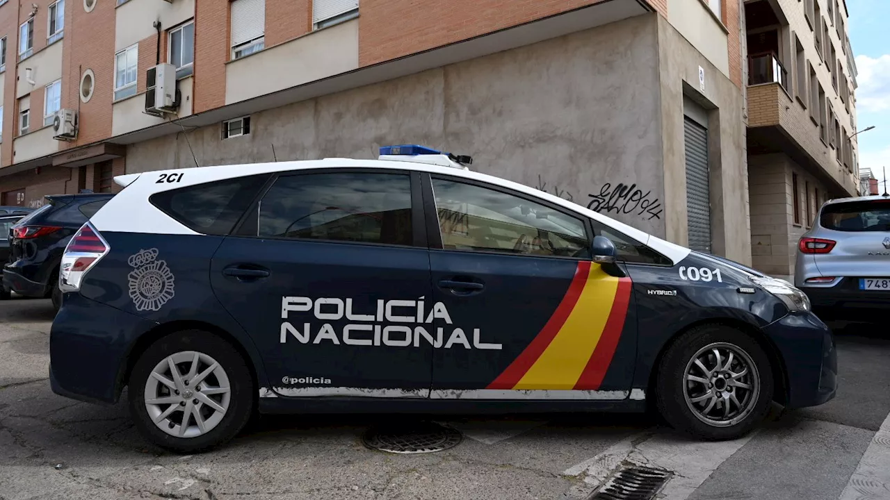 Un hombre mata a su pareja en plena calle en Langreo en un presunto caso de violencia de género