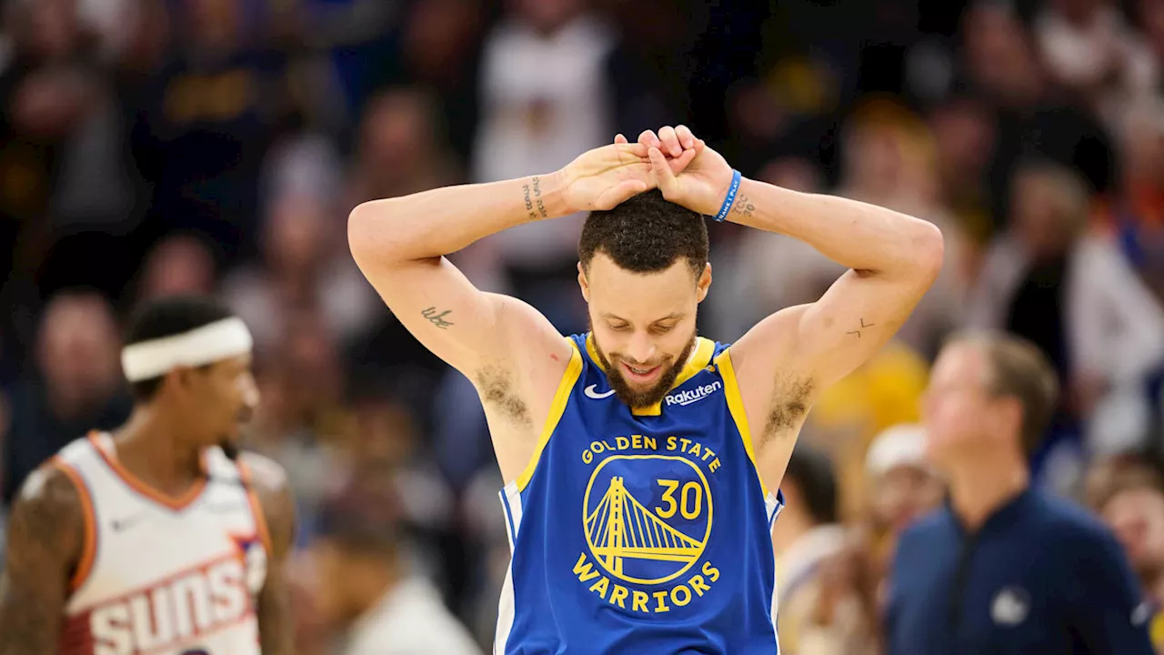 NBA Fans Beg Steph Curry To Retire After Brutal Performance In Suns-Warriors Game