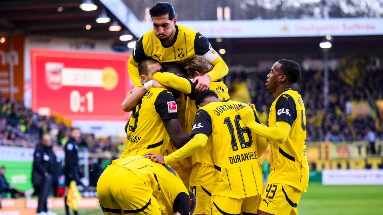  BVB jubelt in Heidenheim