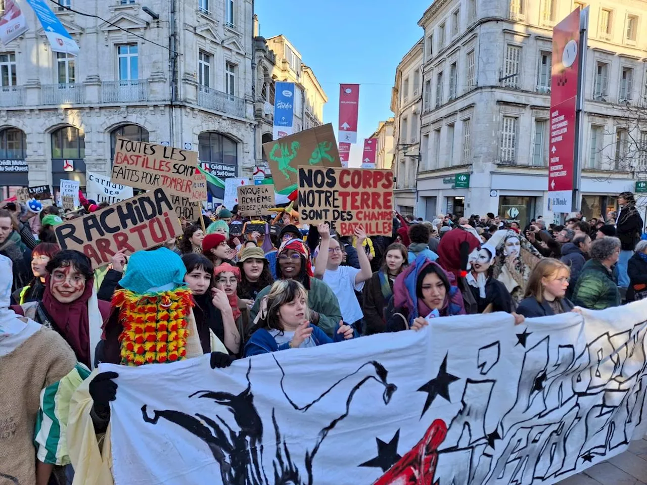 Festival de la BD 2025 à Angoulême : 500 jeunes manifestent en centre-ville malgré l’interdiction préfectorale