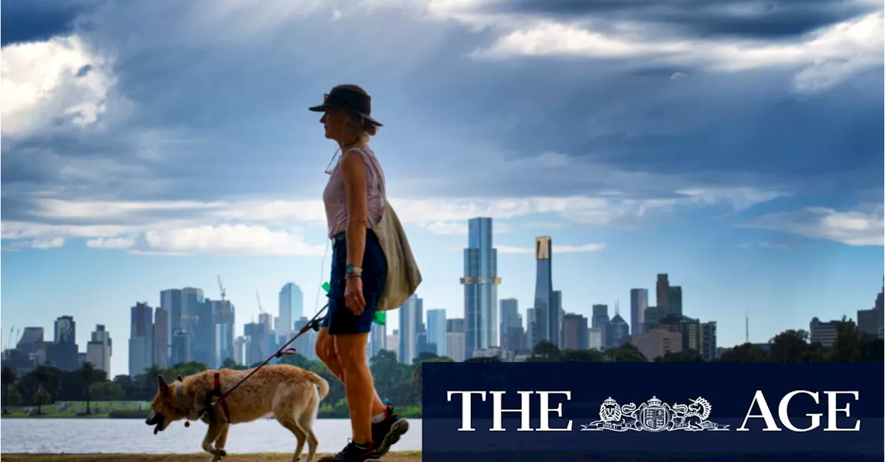 Severe Melbourne thunderstorms unlikely to ease heatwave