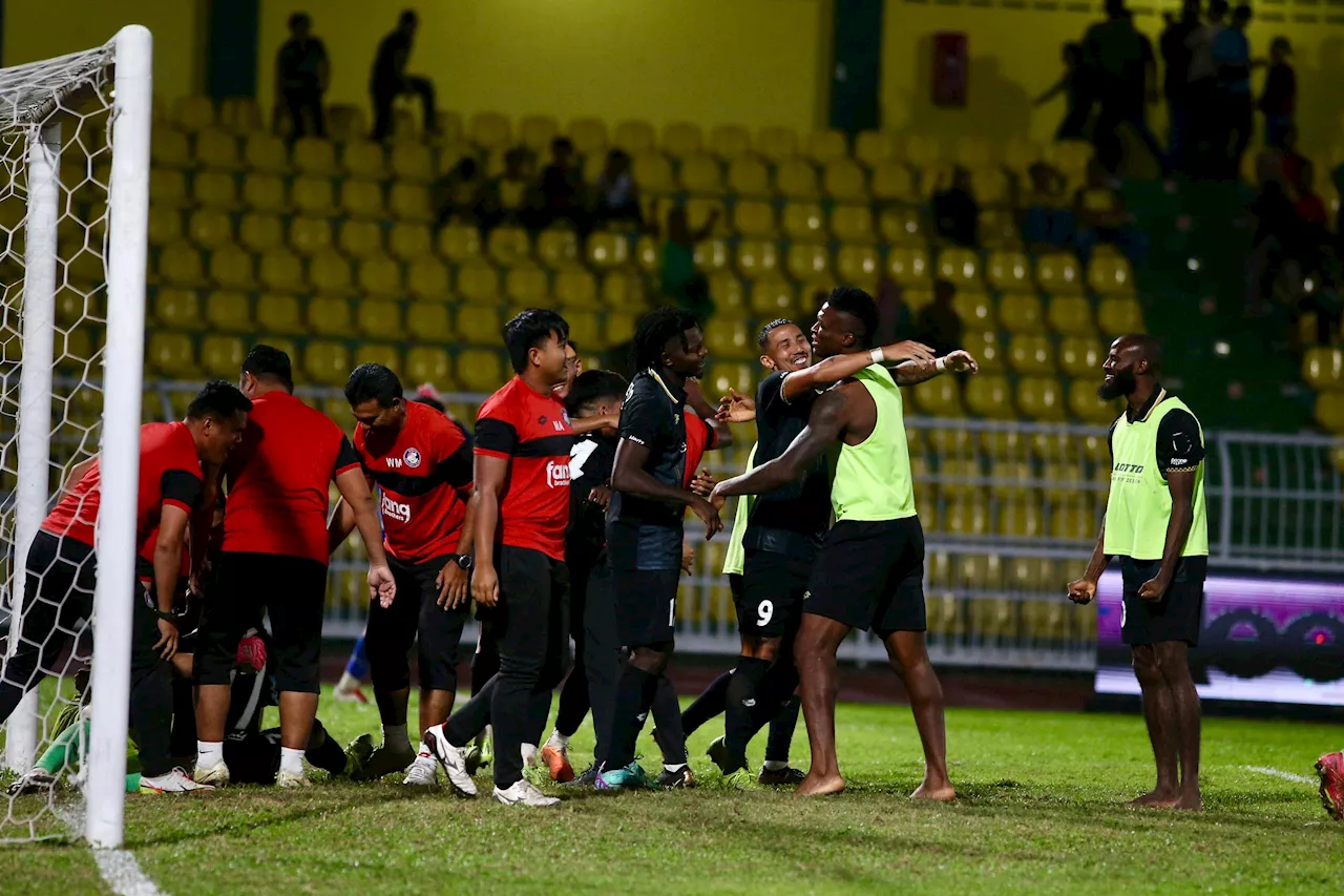 PDRM FC Triumphs in Penalty Shootout to Reach Challenge Cup Final