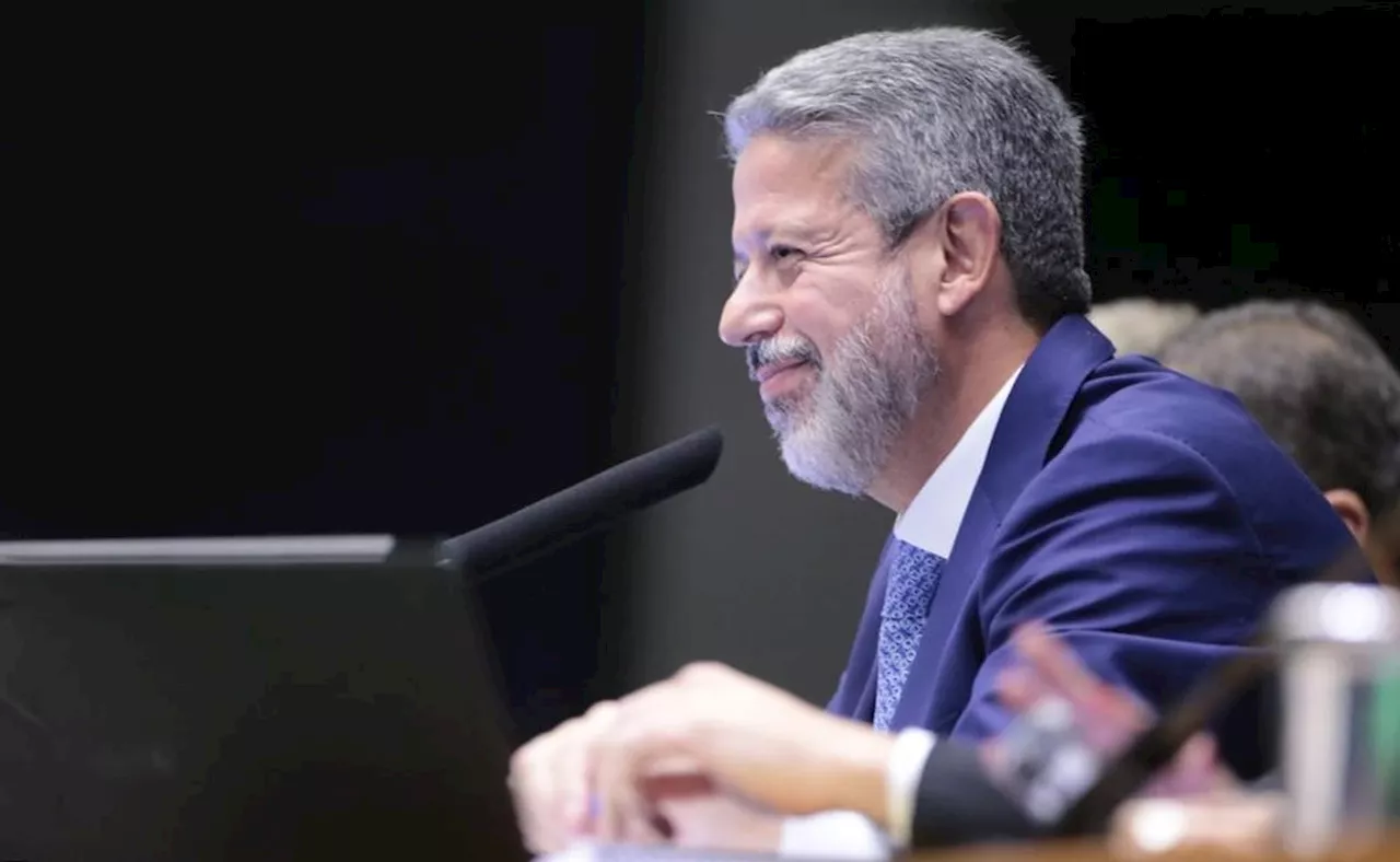 Lotada de deputados, despedida de Lira conta com um único ministro e torcidas divergentes sobre eventual entrada dele no primeiro escalão de Lula