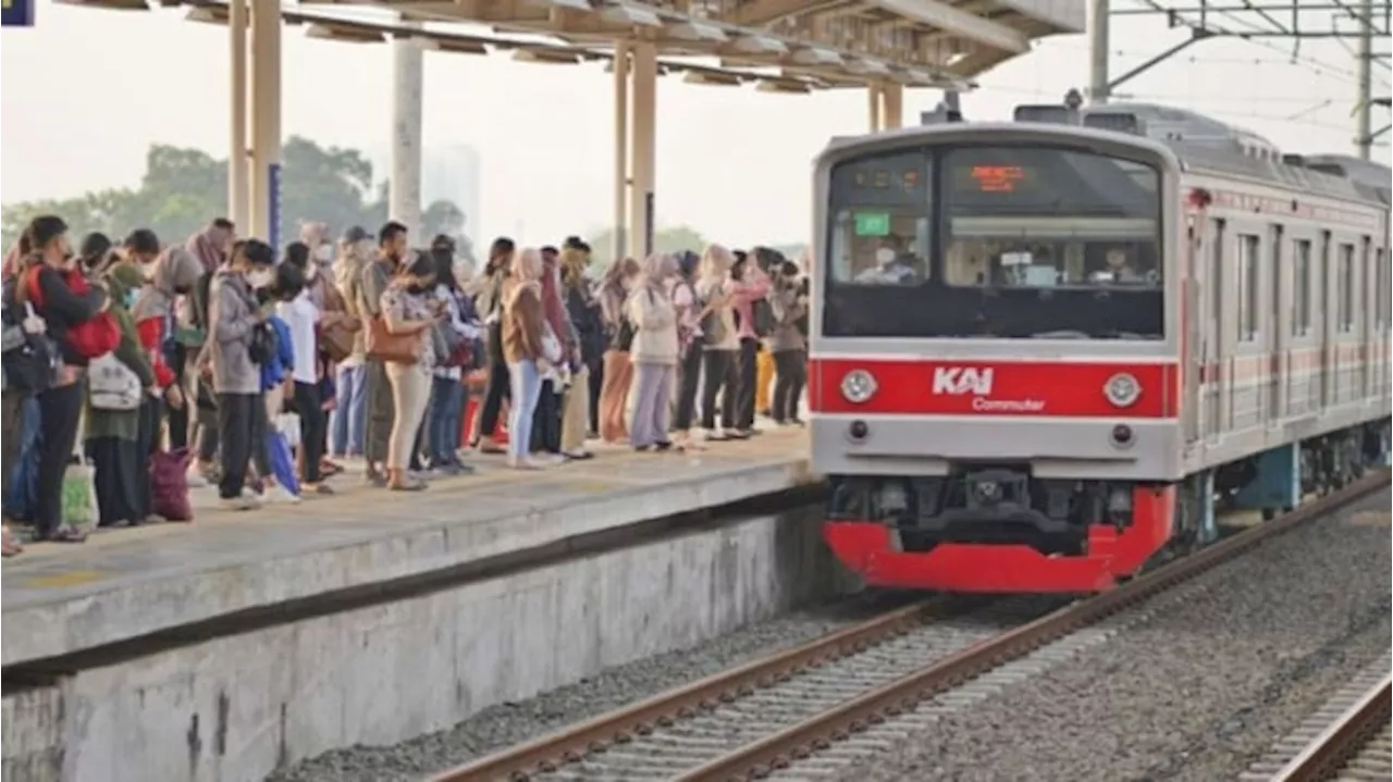 Jadwal KRL Jabodetabek Terbaru, Gubernur Jakarta Larang Poligami, dan Lainnya