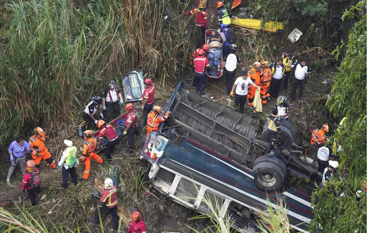 Tragédie routière au Guatemala : au moins 51 morts après la chute d'un autocar