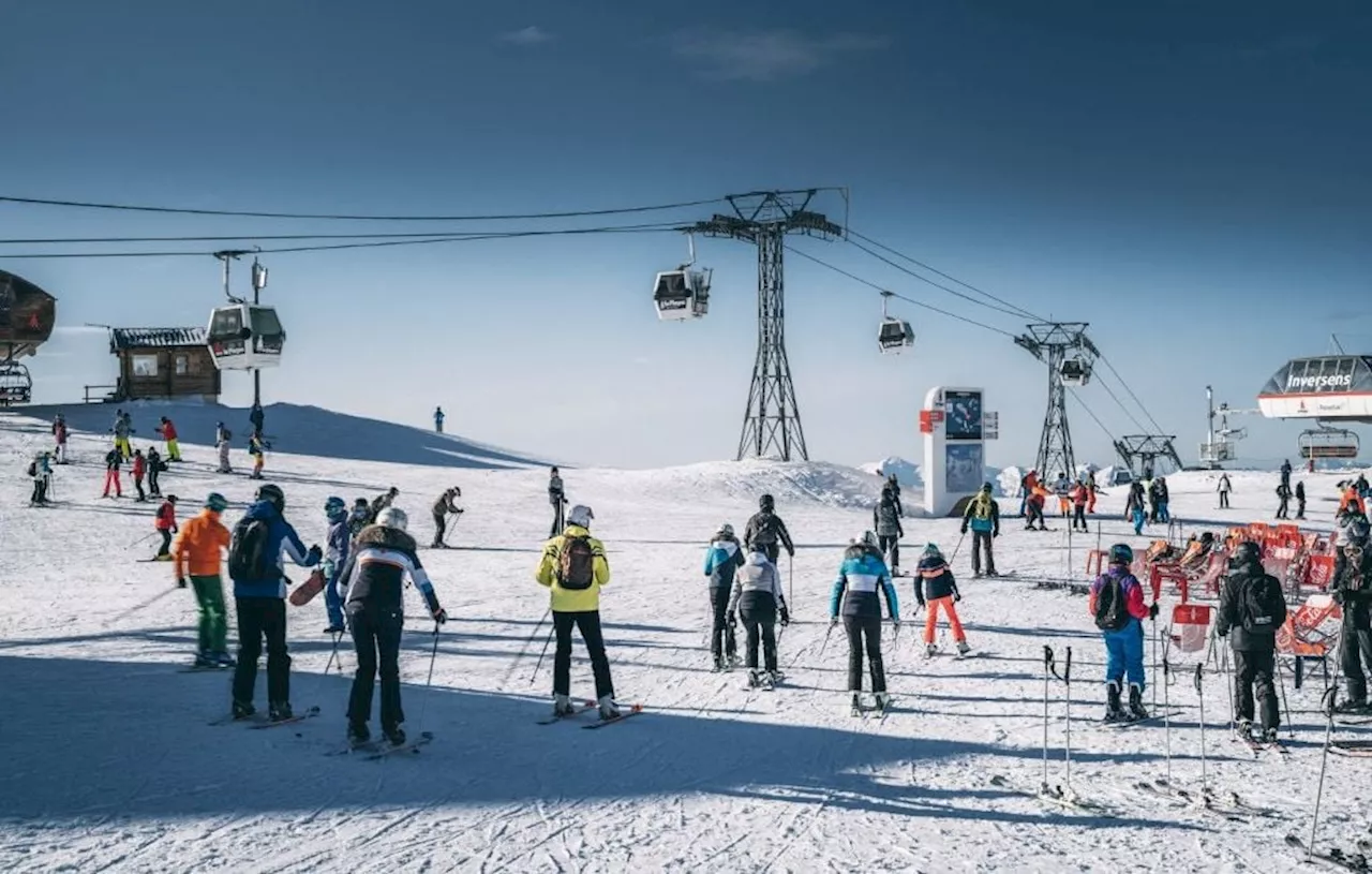 420 Étudiants Belges Créer le Chaos à La Plagne