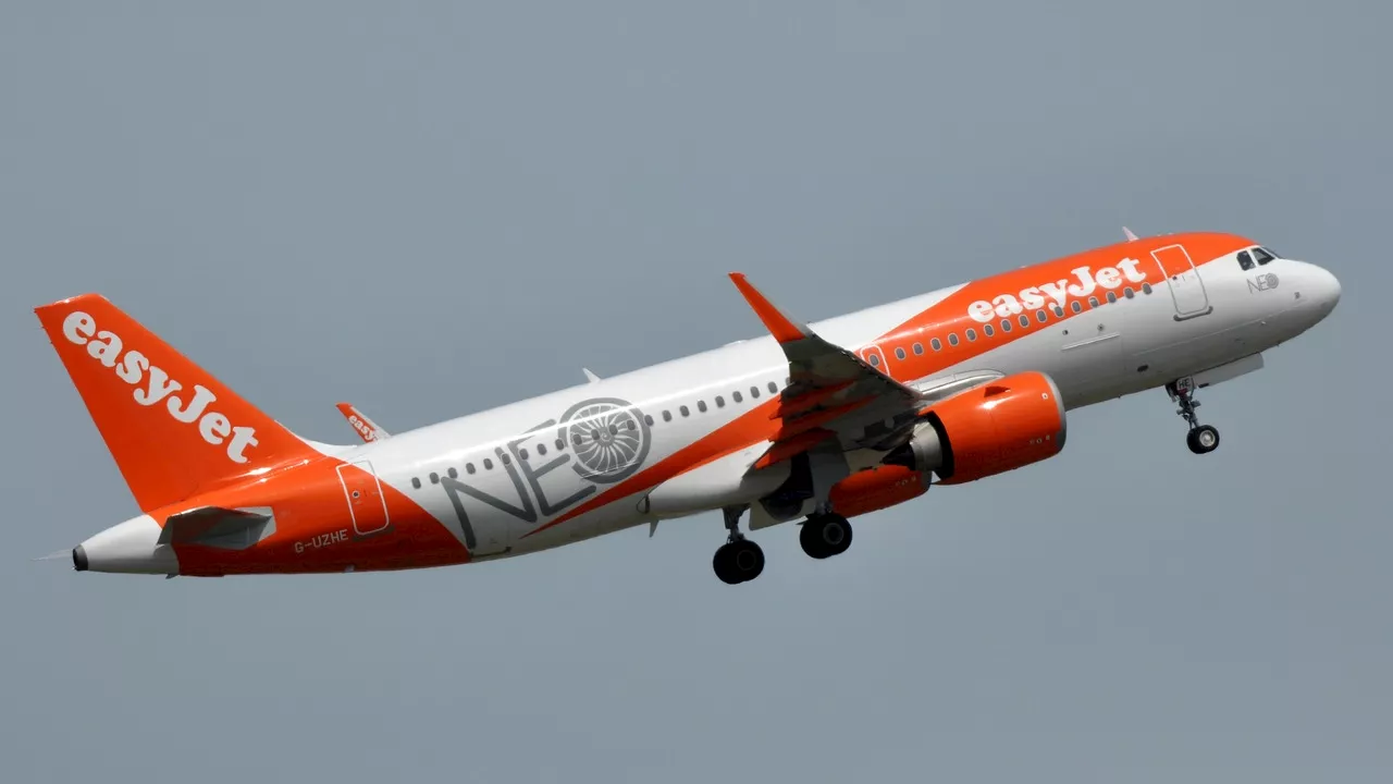 Vuelo de EasyJet realiza aterrizaje de emergencia tras desmayo del piloto