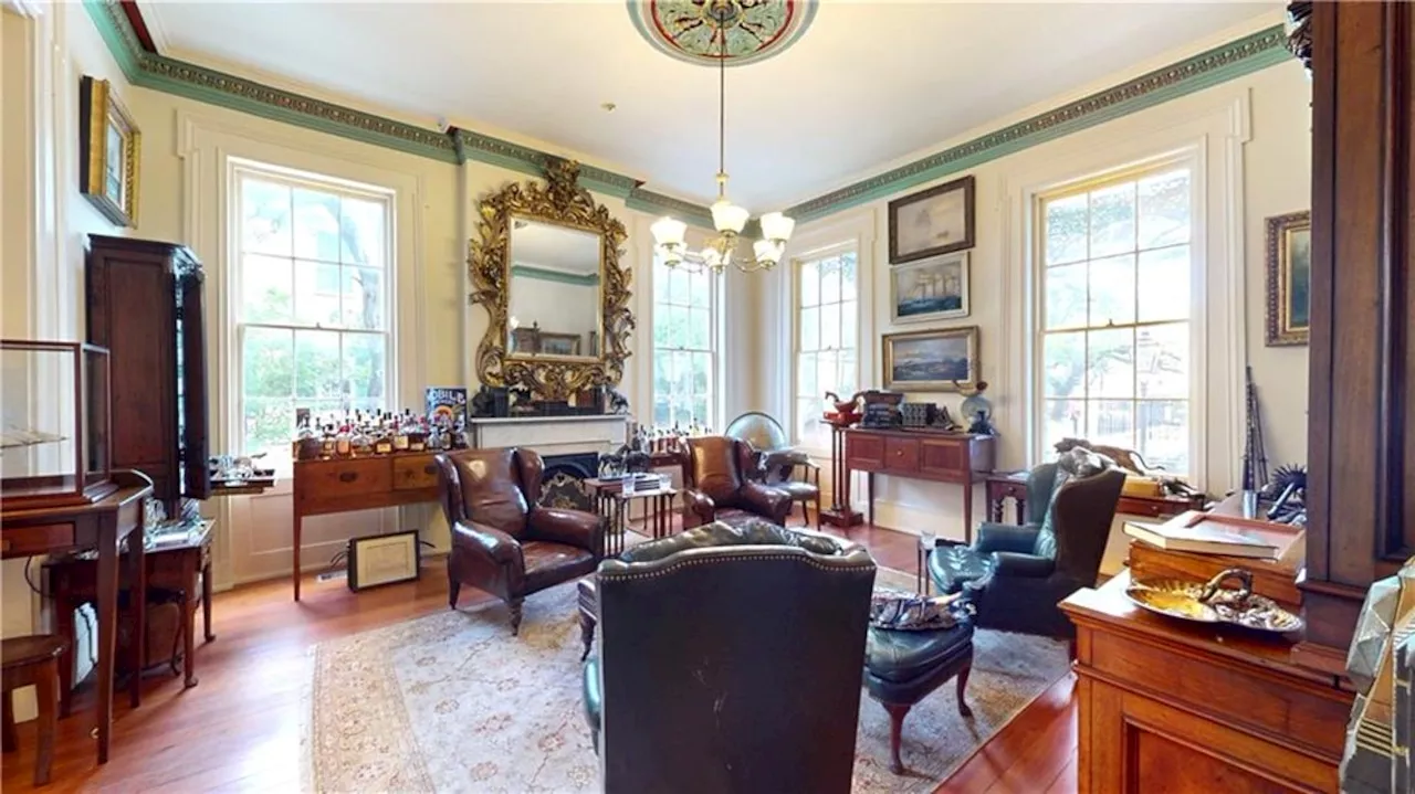 See inside dramatic 1830s twin homes on National Register for sale in Mobile for $1.49M