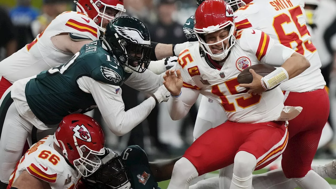 Patrick Mahomes throws pair of picks as Eagles have their way with the KC offense in the Super Bowl