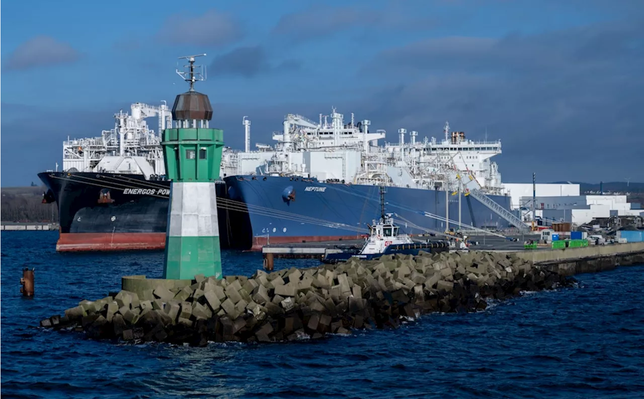 Ruinöse Preise: Betreiber steigt bei LNG-Schiff vor Rügen aus