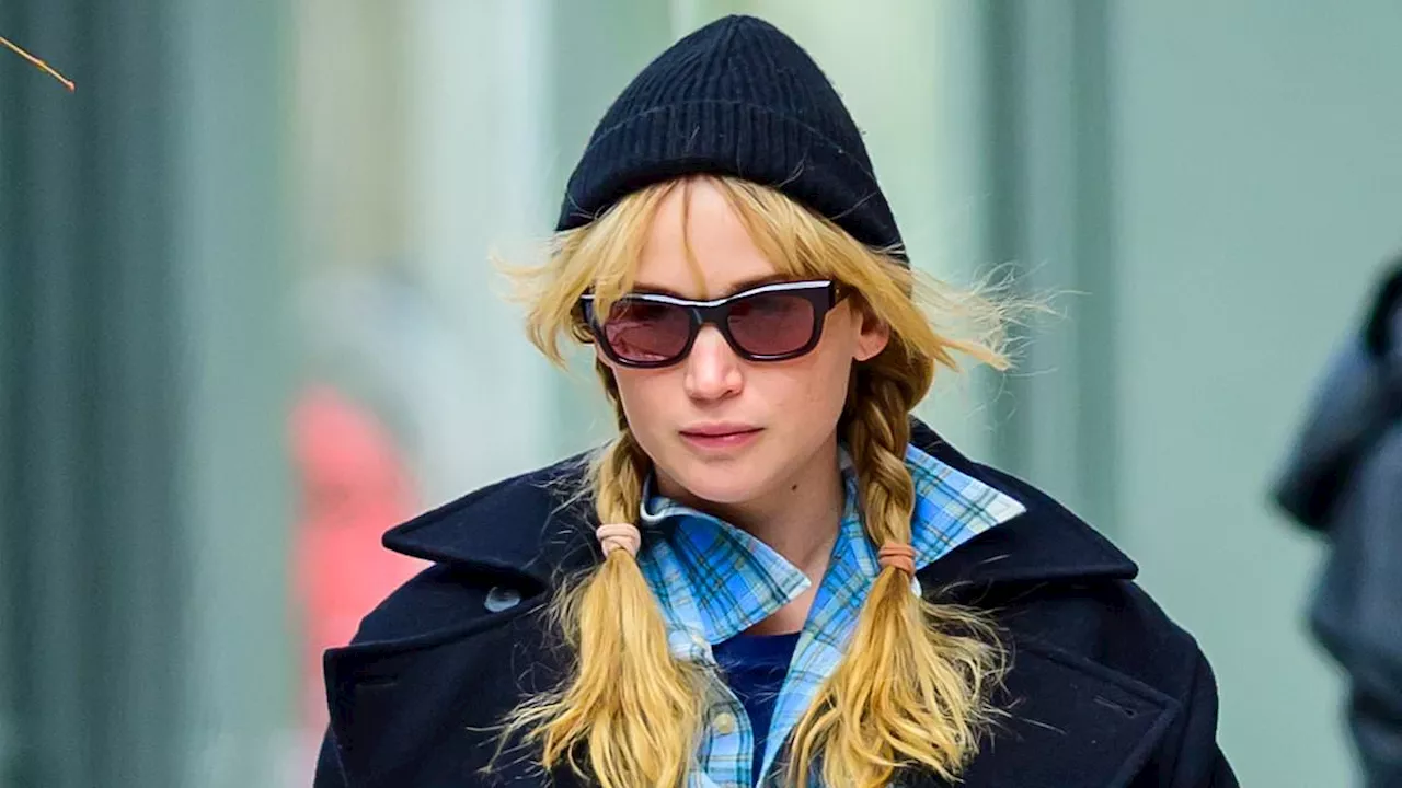 Jennifer Lawrence Bundled Up in NYC Amidst 'Die My Love' Film Prep and Second Pregnancy