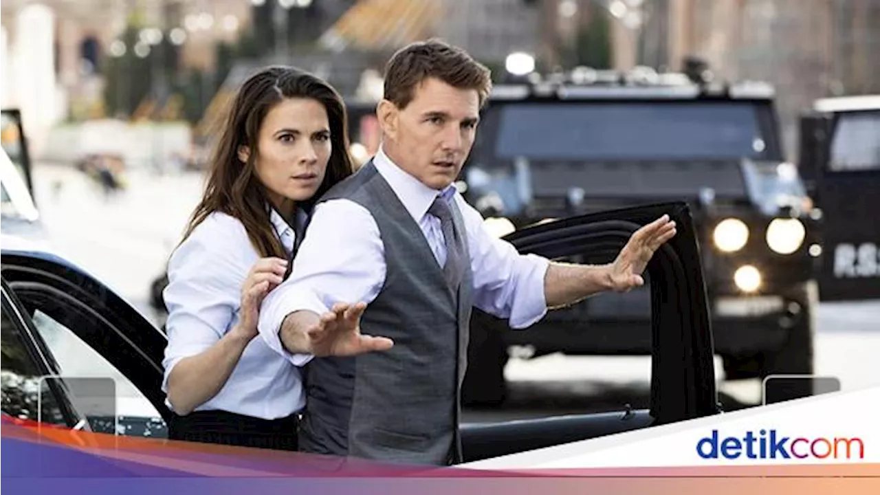 Hayley Atwell dan Tom Cruise di Mission: Impossible - Dead Reckoning Part One