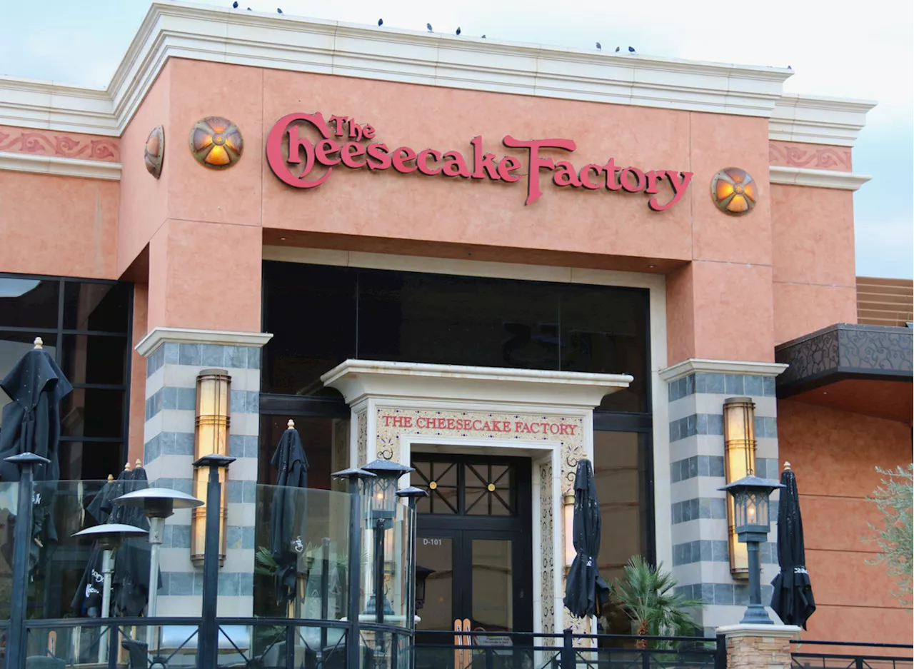 14 Unhealthiest Cheesecake Factory Meals Ranked