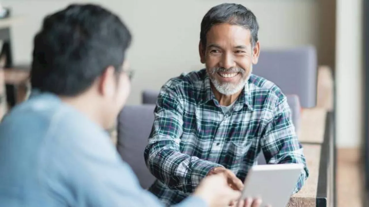 ¿A qué edad se pensiona un profesor en Colombia en 2025 y cuánto recibe? Esto es todo lo que debe saber