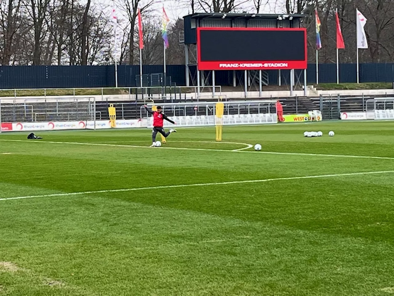 Waldschmidt im Frusttraining: Kann er sich beim FC Köln zurückkämpfen?