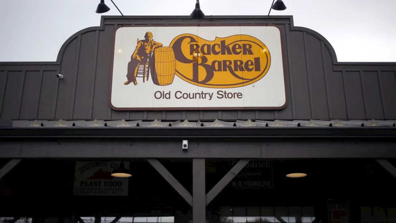 Cracker Barrel Defies Egg Price Surge, Keeps Prices Steady for Customers