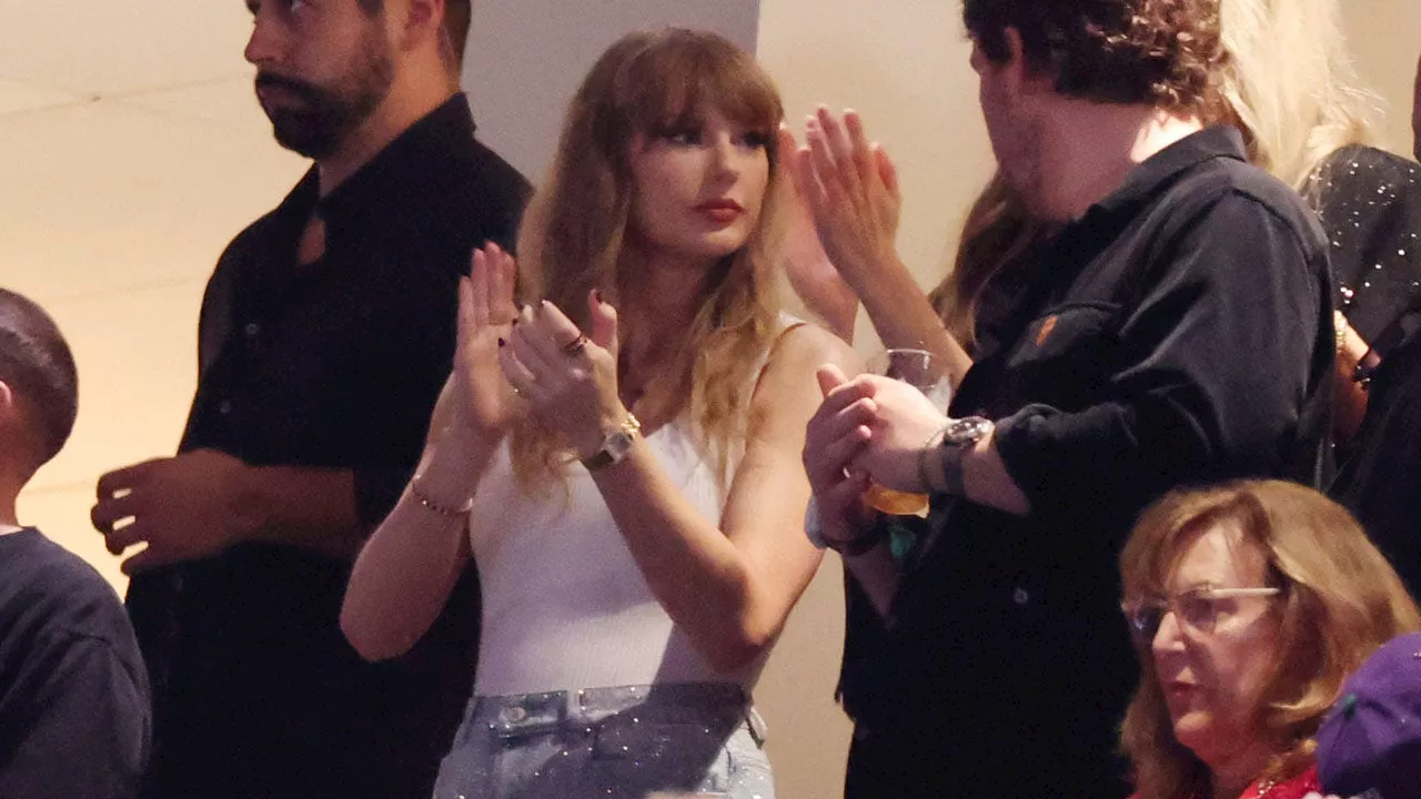 Taylor Swift Supports Travis Kelce at Super Bowl LIX