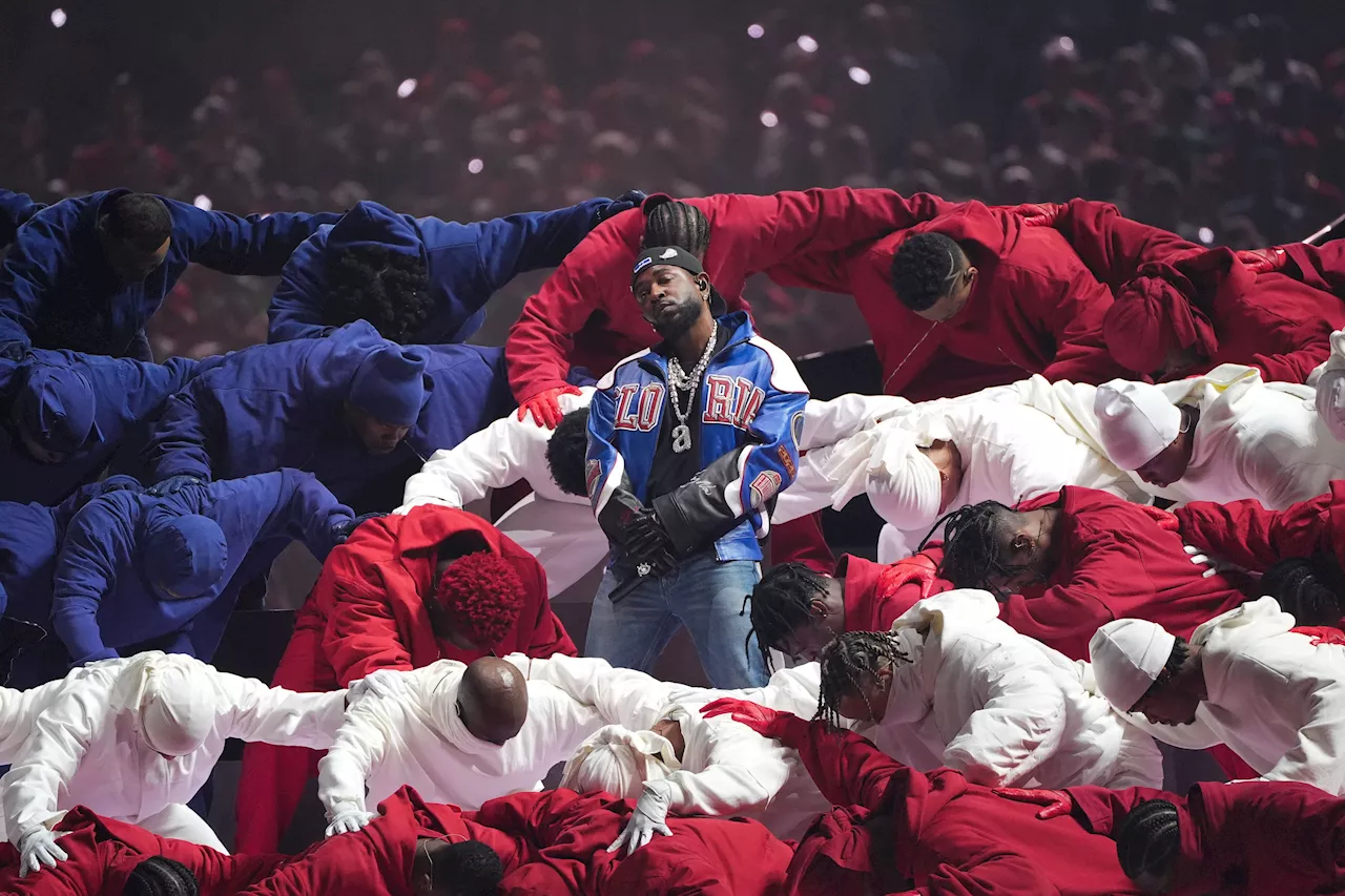 Kendrick Lamar brilha no show do intervalo do Super Bowl 2025