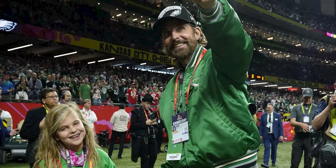 Bradley Cooper Cheers on the Eagles with His Daughter at the Super Bowl