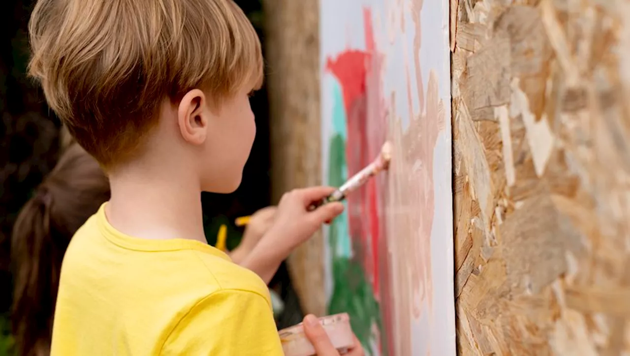 Deux ans et un mois, un artiste émergent à Poitiers