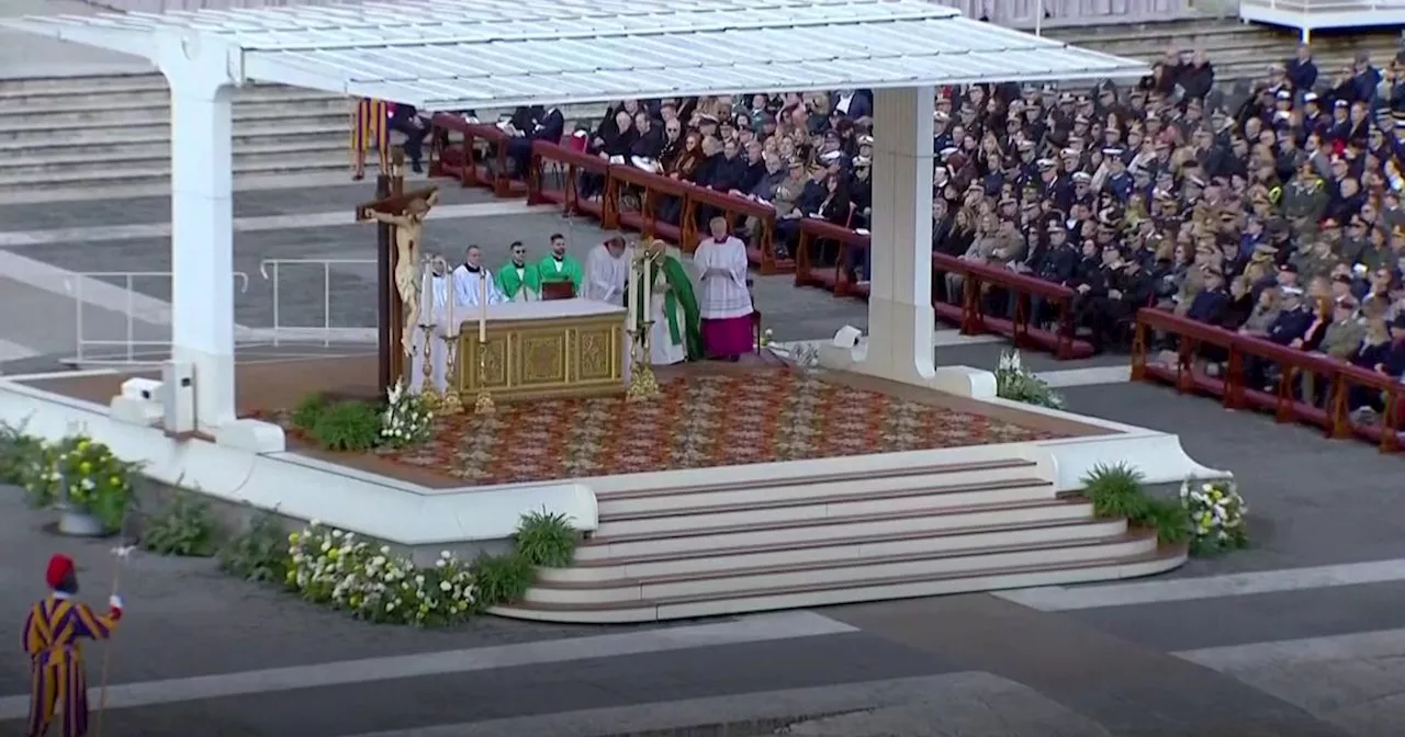 Essoufflé, le pape François ne parvient pas à achever la lecture de son homélie