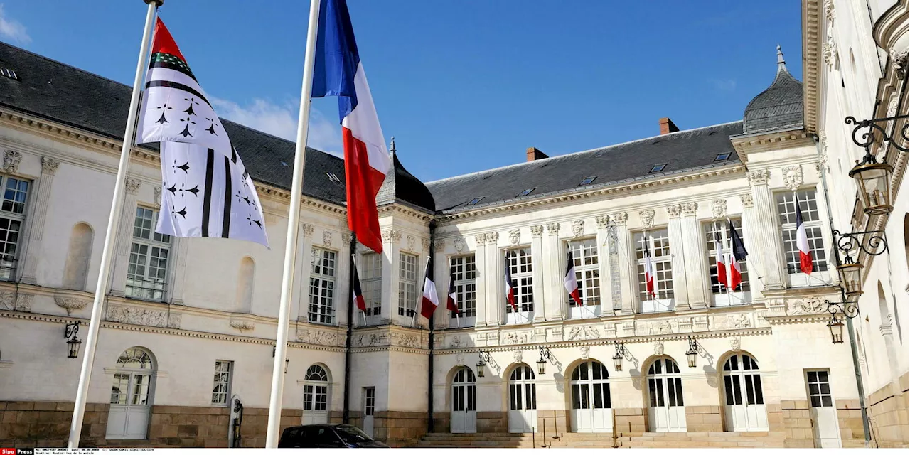 La France Insoumise Lance une « Grande Enquête Populaire » à Nantes