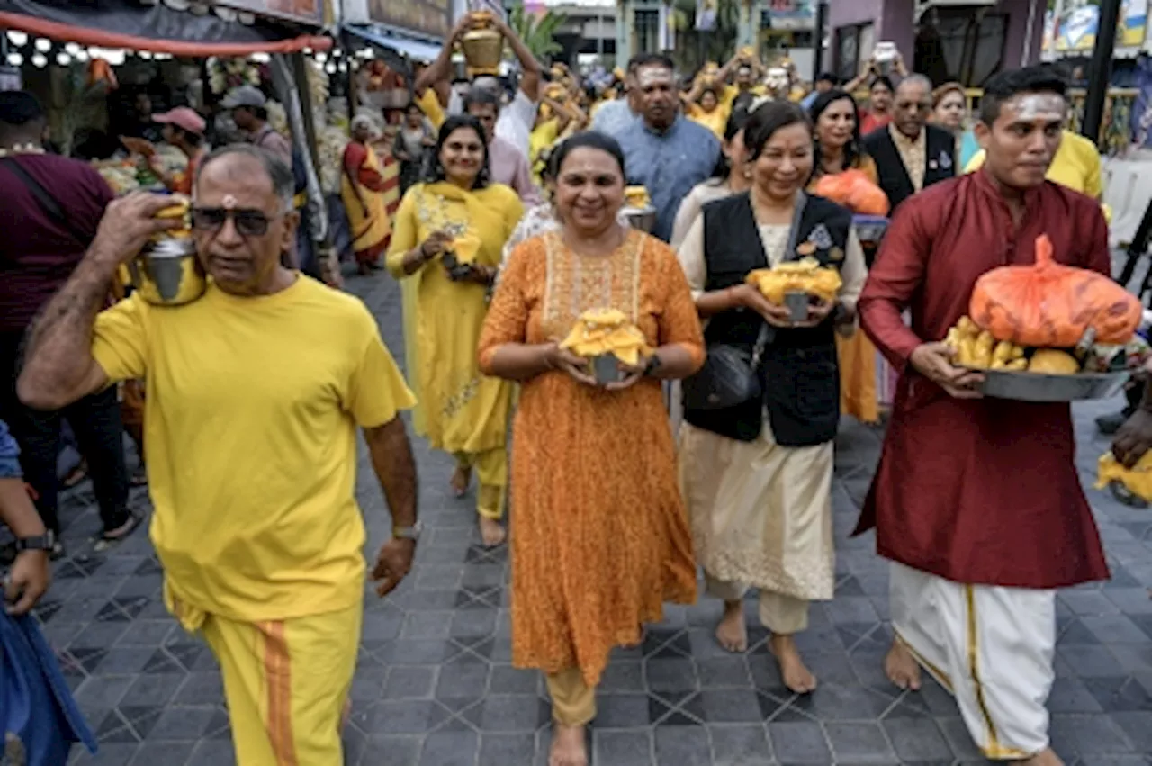 Police Ensure Safety and Smooth Traffic Flow During Thaipusam Celebrations at Batu Caves